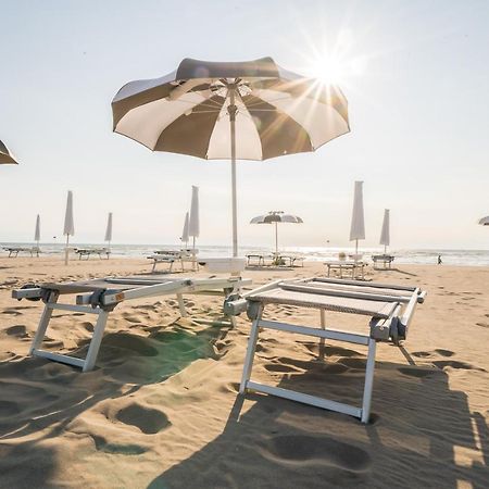 Sabbia & Mare Aparthotel Rosolina Mare Exteriör bild