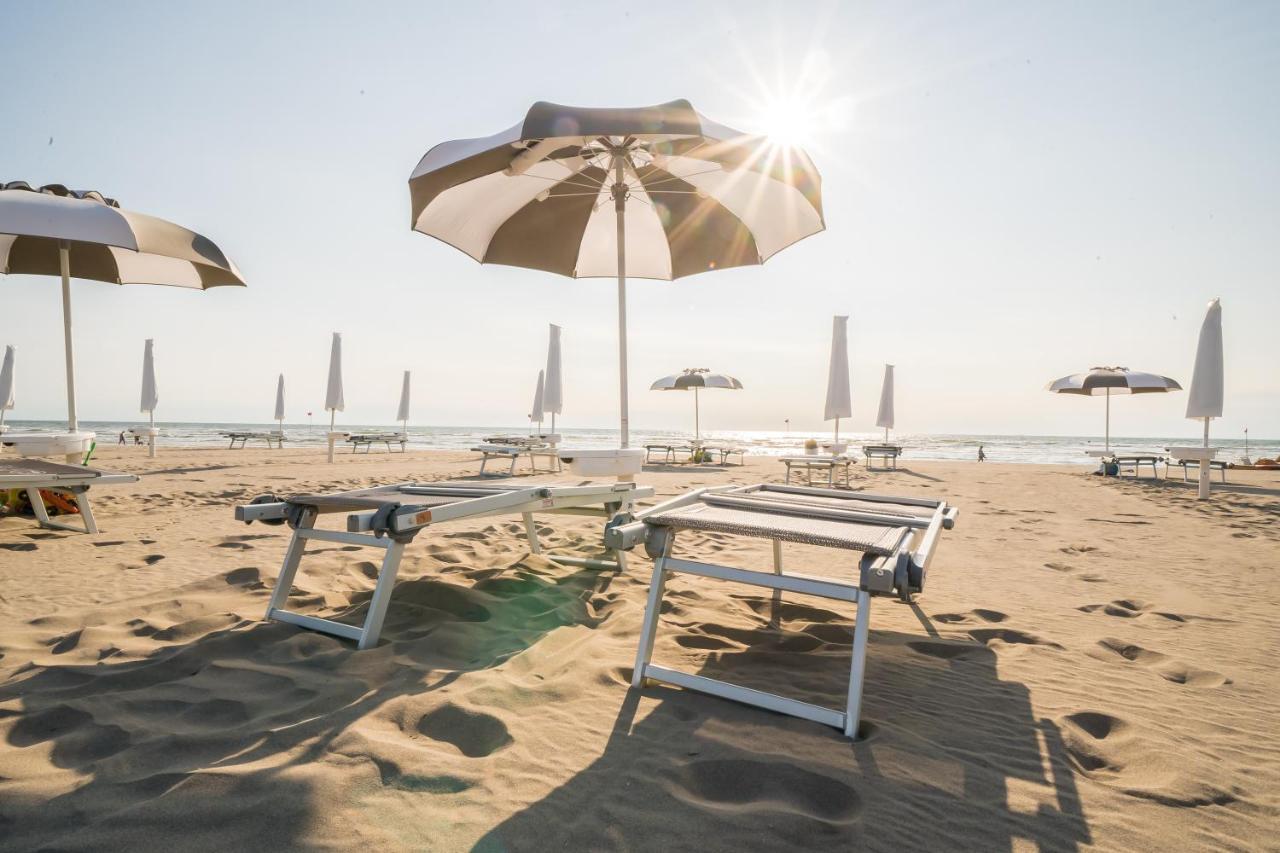 Sabbia & Mare Aparthotel Rosolina Mare Exteriör bild